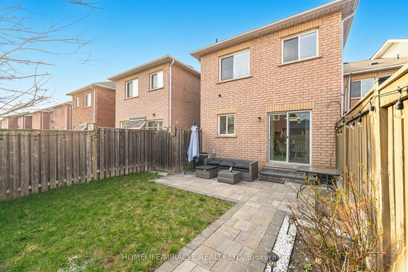 87, Spicebush, Credit Valley, Brampton