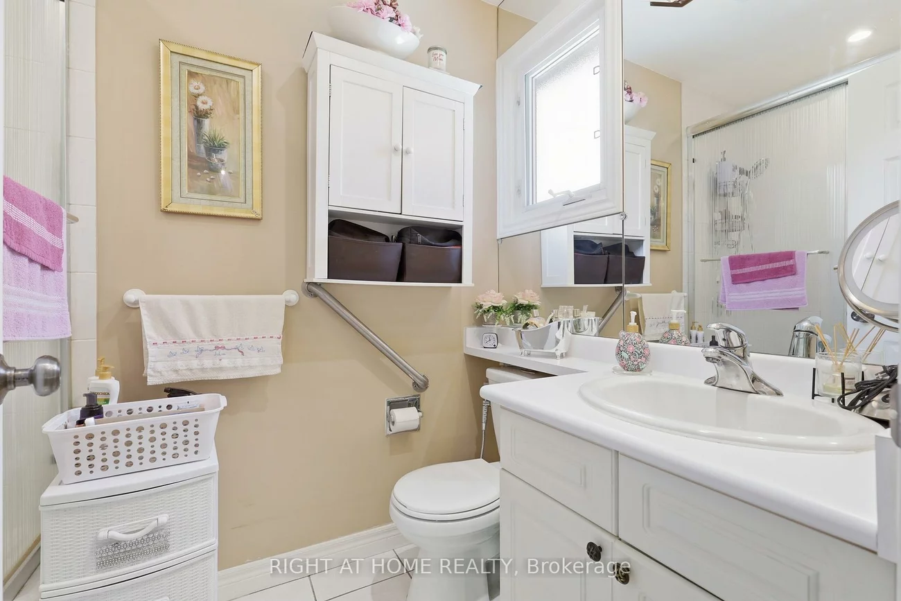 33, Parkside, Brampton South, Brampton