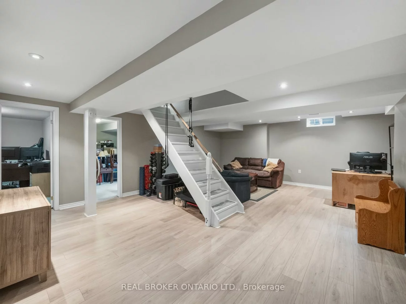 24, Mansion, Central Park, Brampton