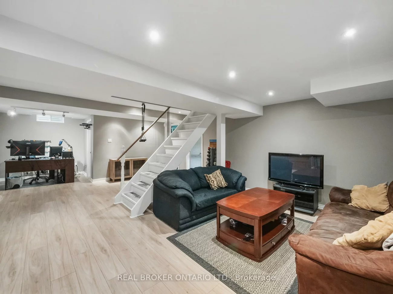 24, Mansion, Central Park, Brampton