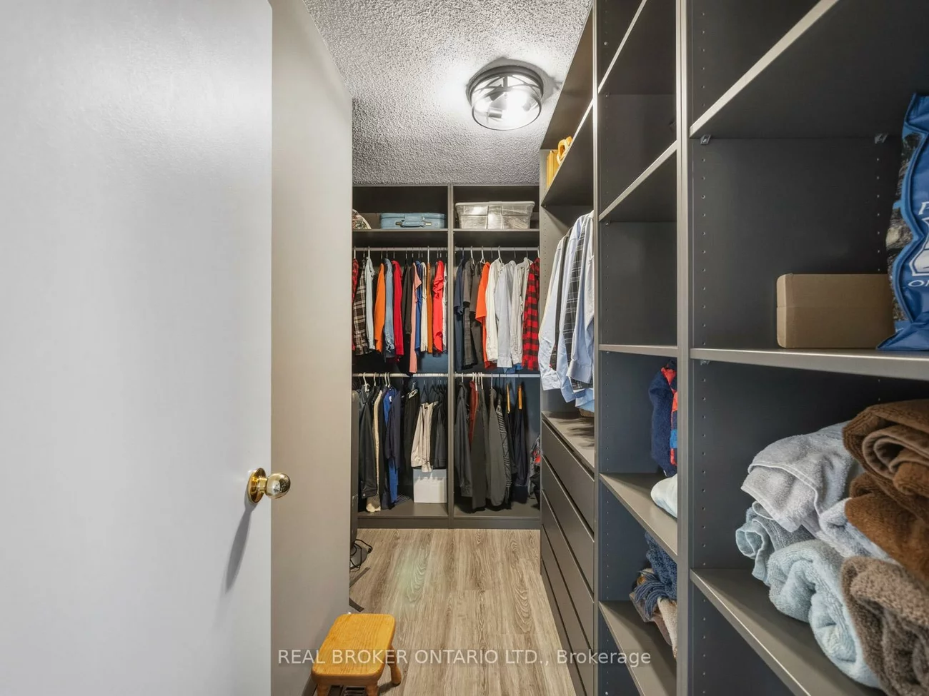 24, Mansion, Central Park, Brampton
