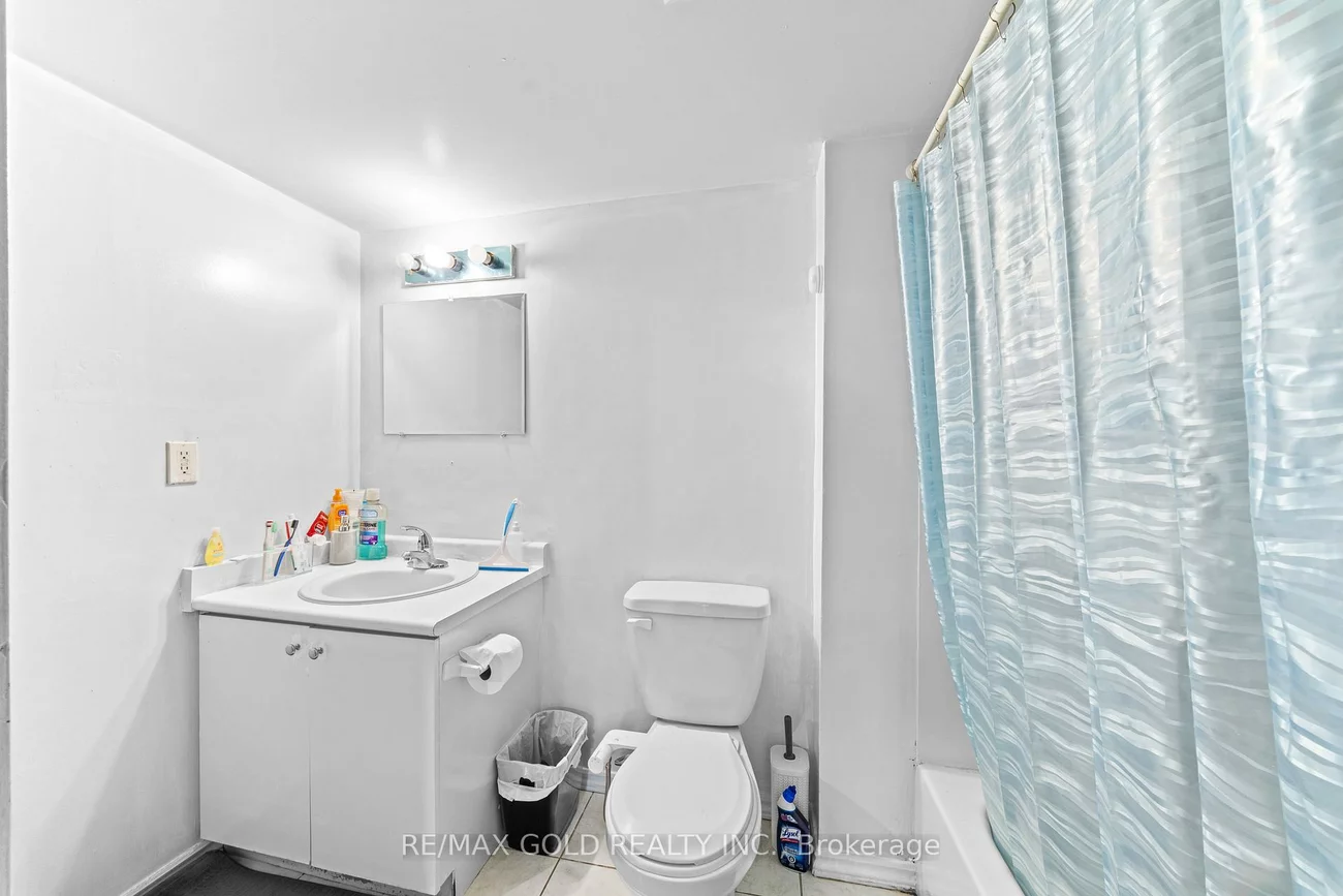 92, Dandelion, Sandringham-Wellington, Brampton