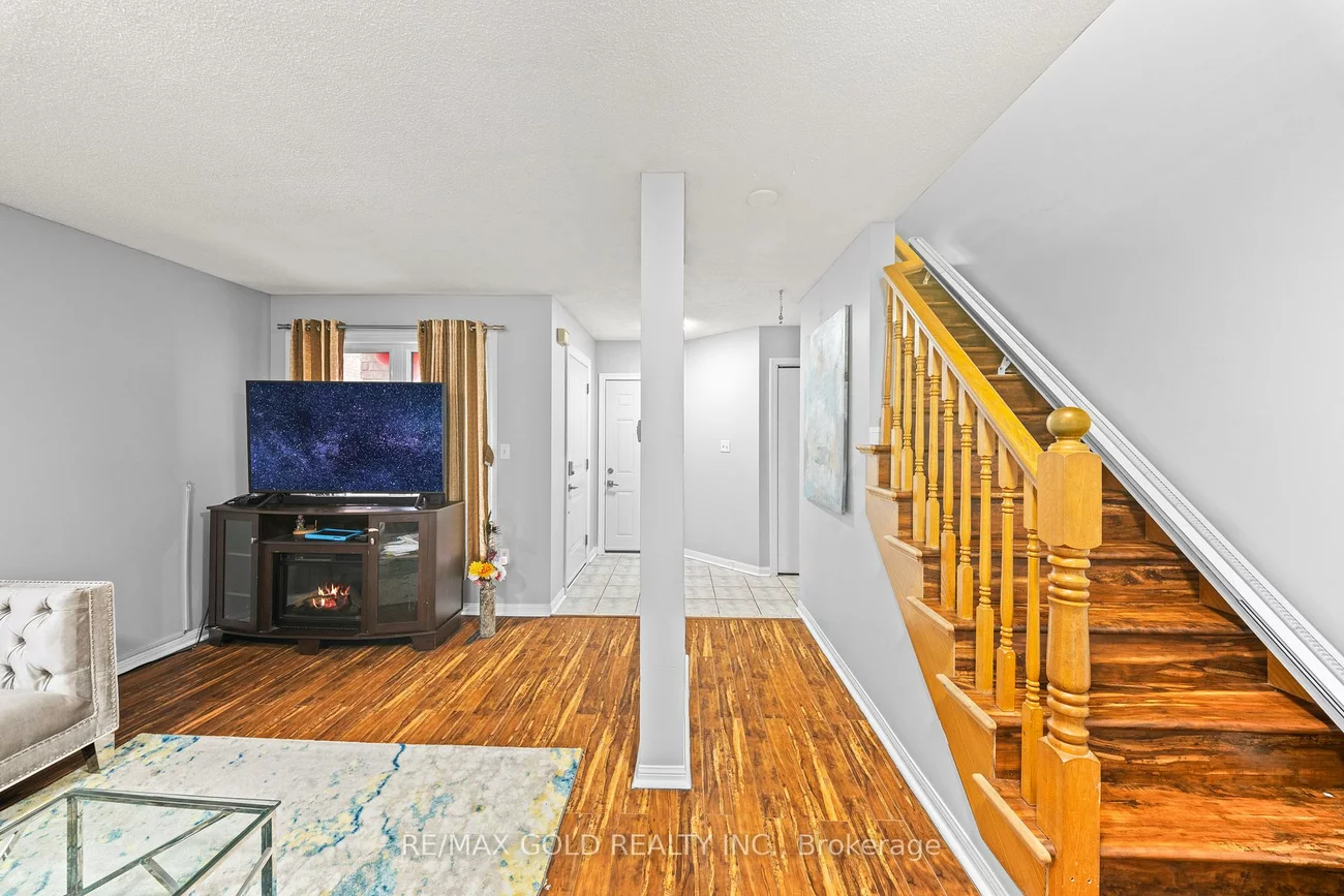92, Dandelion, Sandringham-Wellington, Brampton