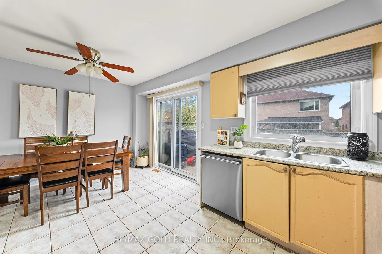 92, Dandelion, Sandringham-Wellington, Brampton