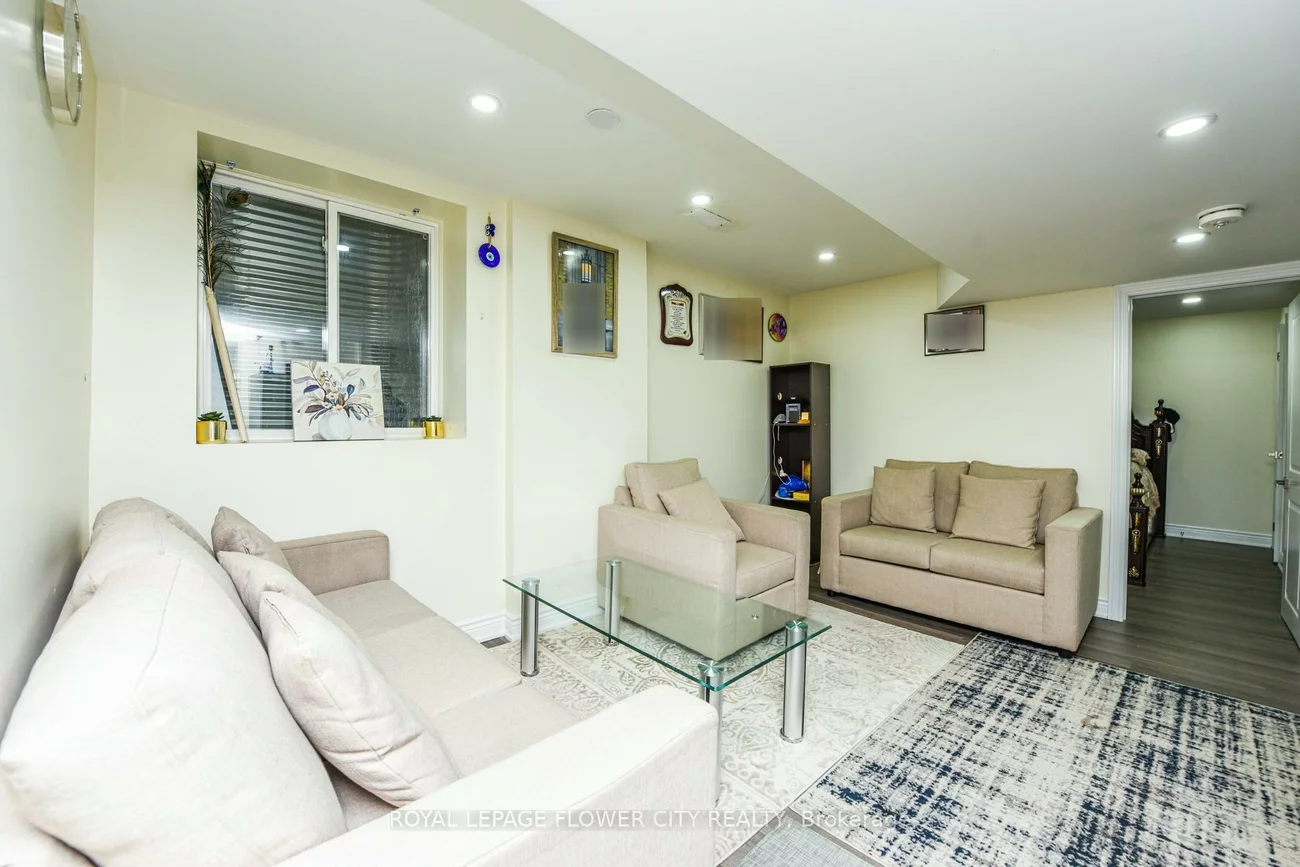 22, Wintersnow, Sandringham-Wellington, Brampton