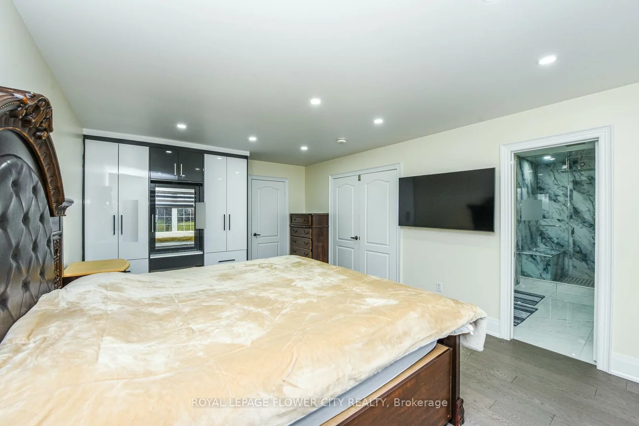 22, Wintersnow, Sandringham-Wellington, Brampton