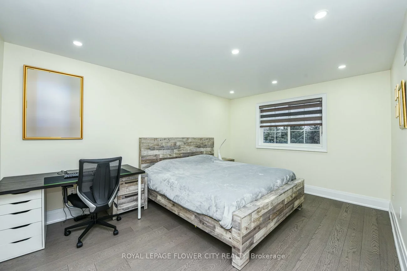 22, Wintersnow, Sandringham-Wellington, Brampton