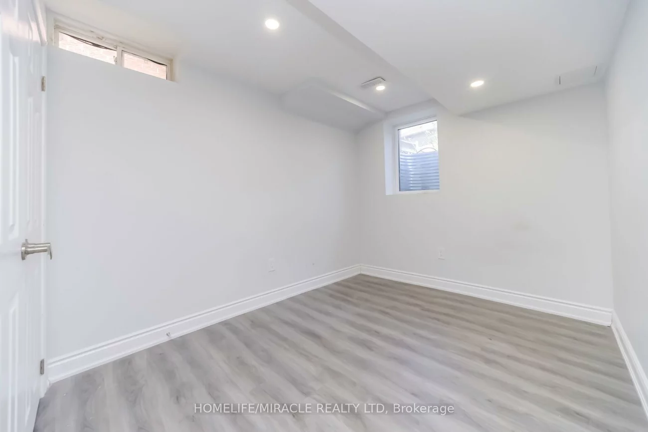 5, Cherryplum, Bramalea North Industrial, Brampton