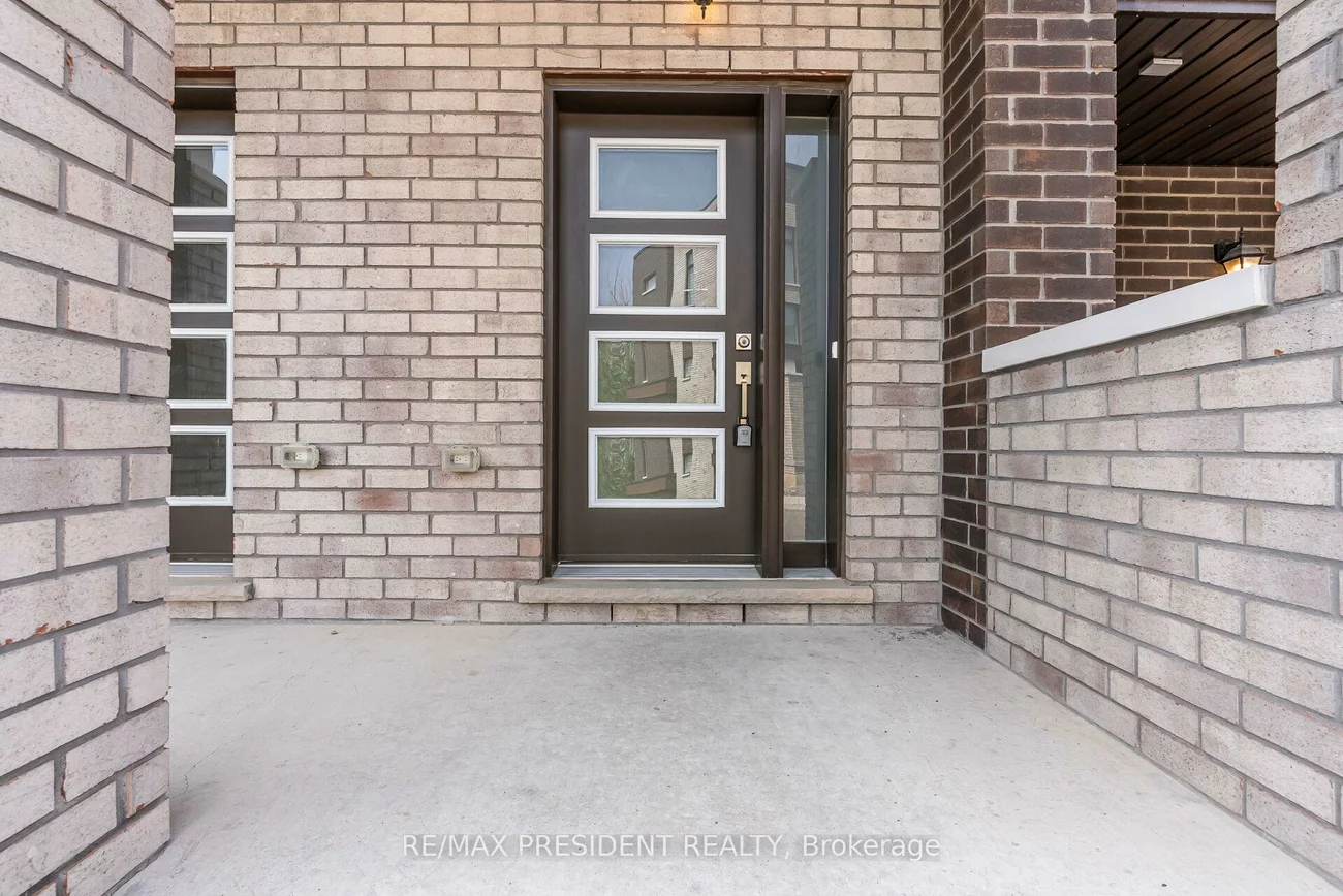 34, Queenpost, Credit Valley, Brampton