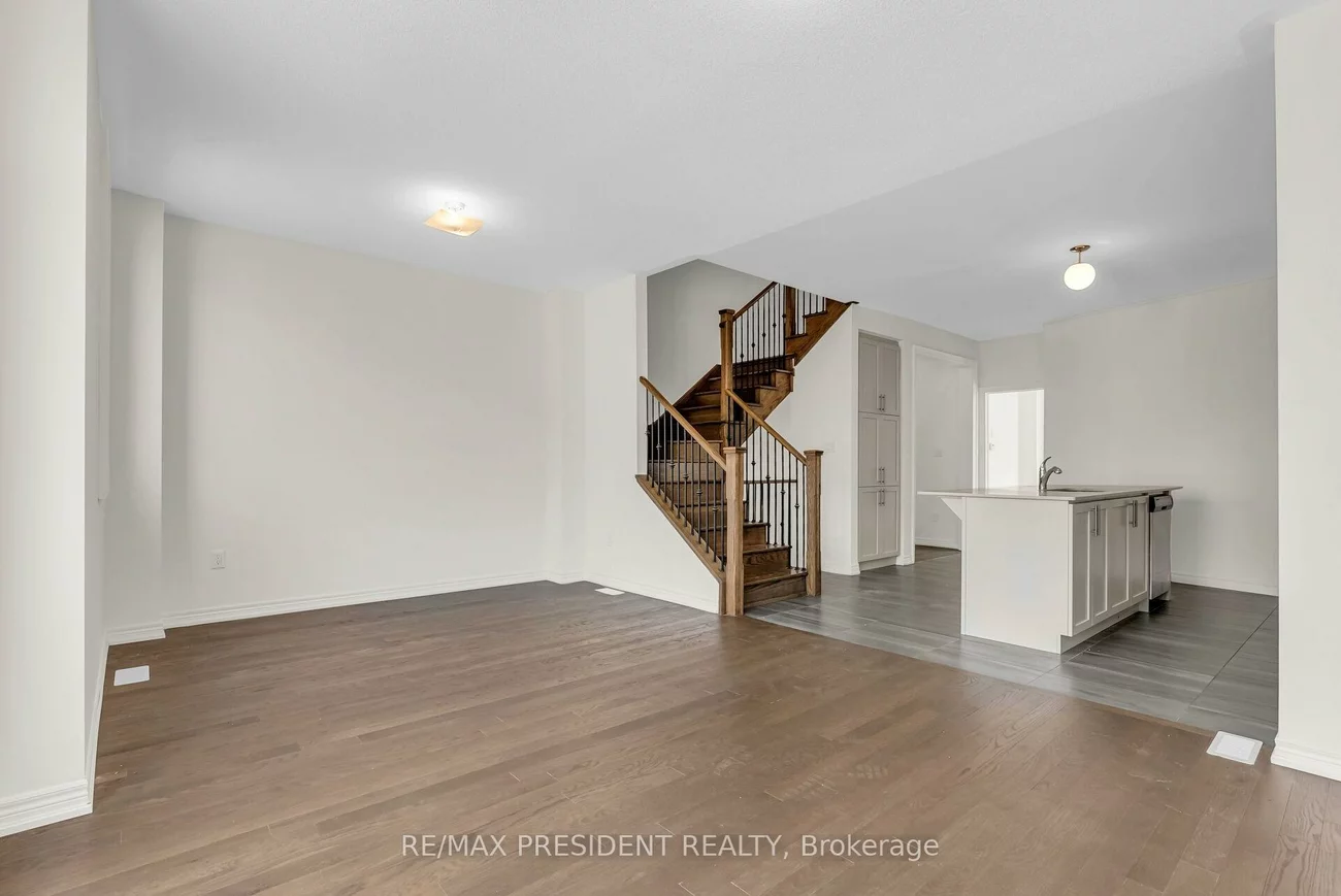 34, Queenpost, Credit Valley, Brampton