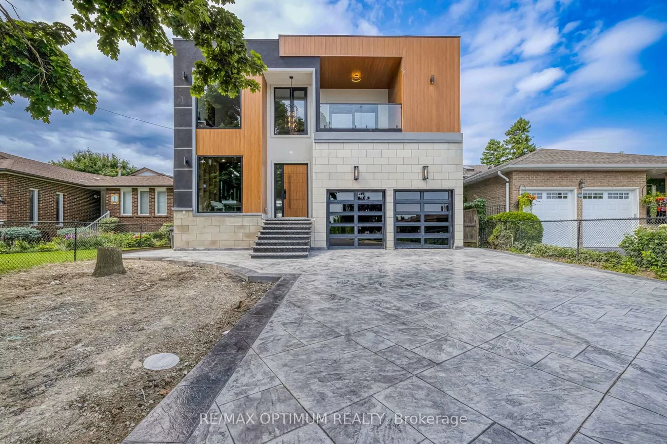 47, Moore, Brampton West, Brampton