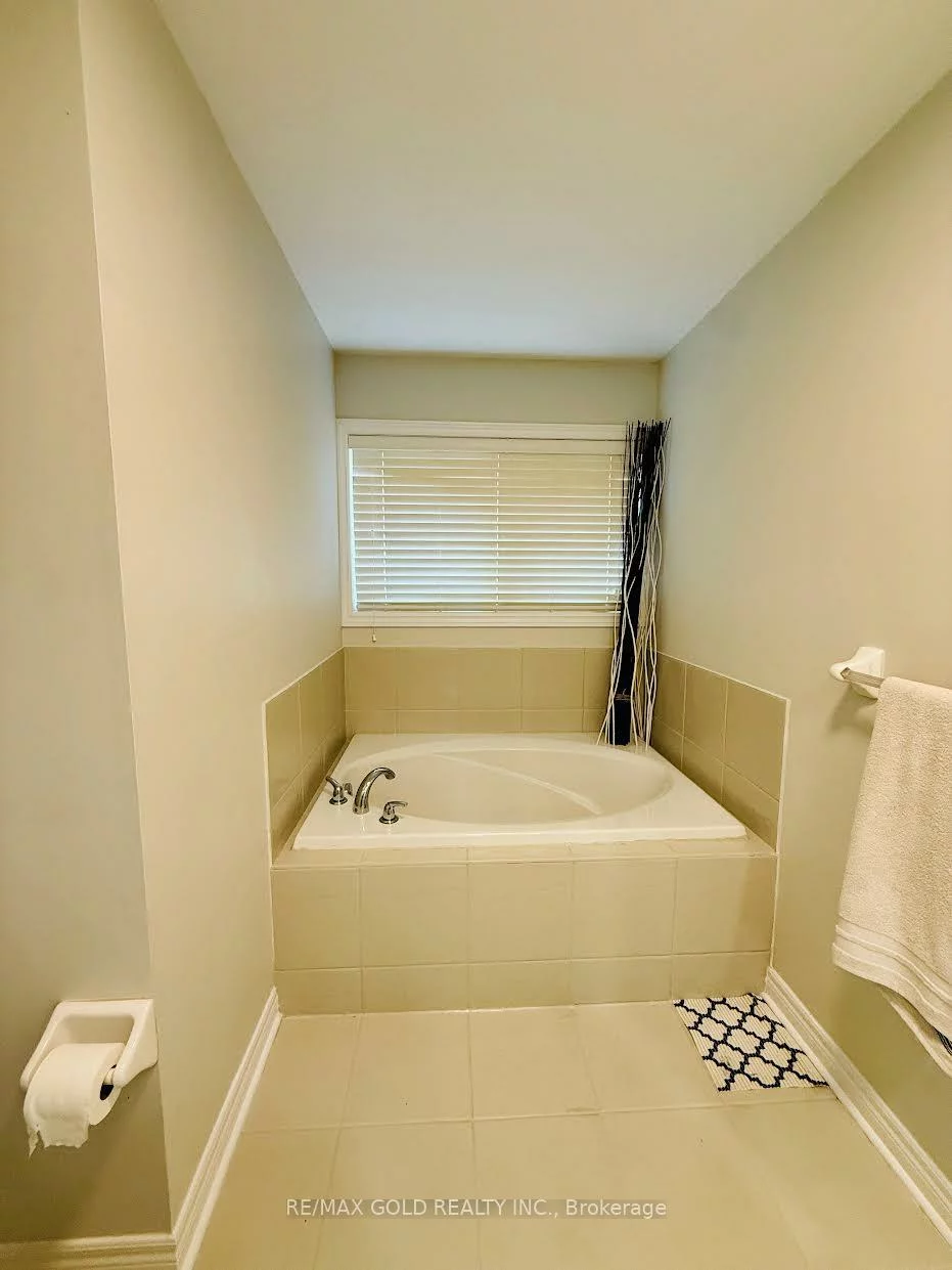60, Swales, Sandringham-Wellington, Brampton
