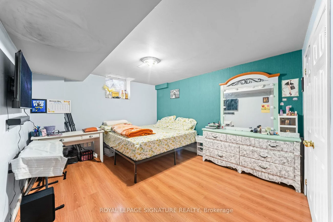 16, Clearjoy, Madoc, Brampton