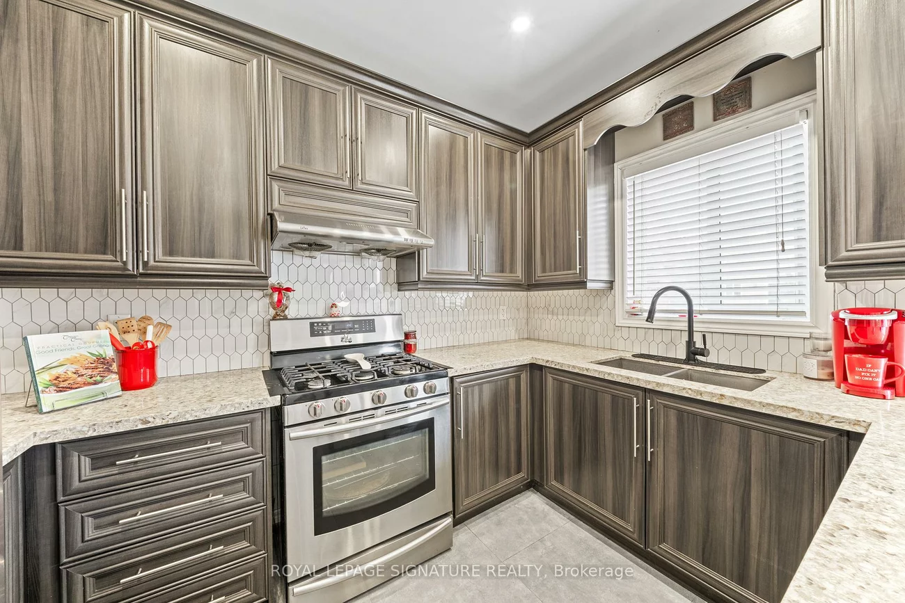16, Clearjoy, Madoc, Brampton