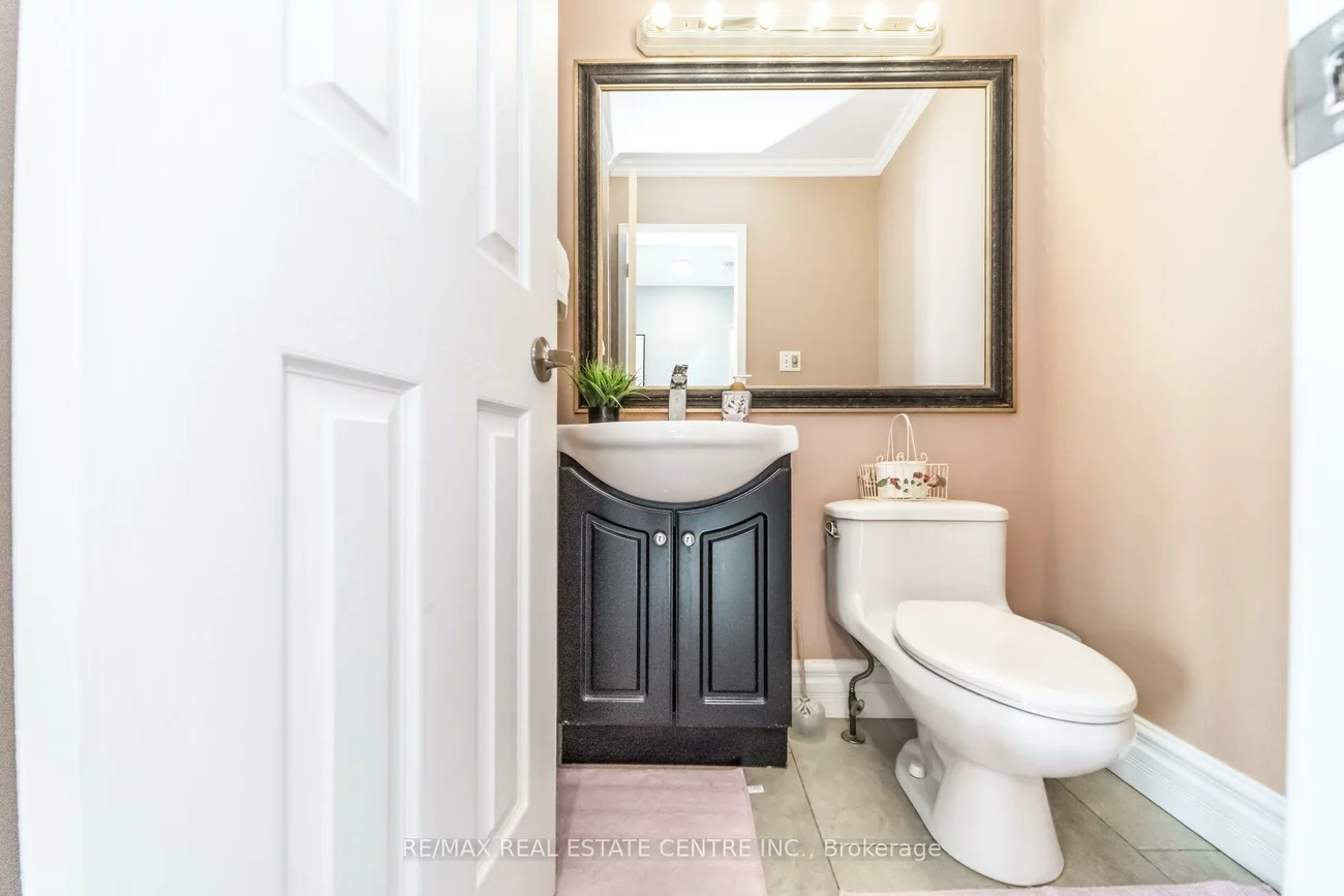 51, Pebblestone, Brampton West, Brampton