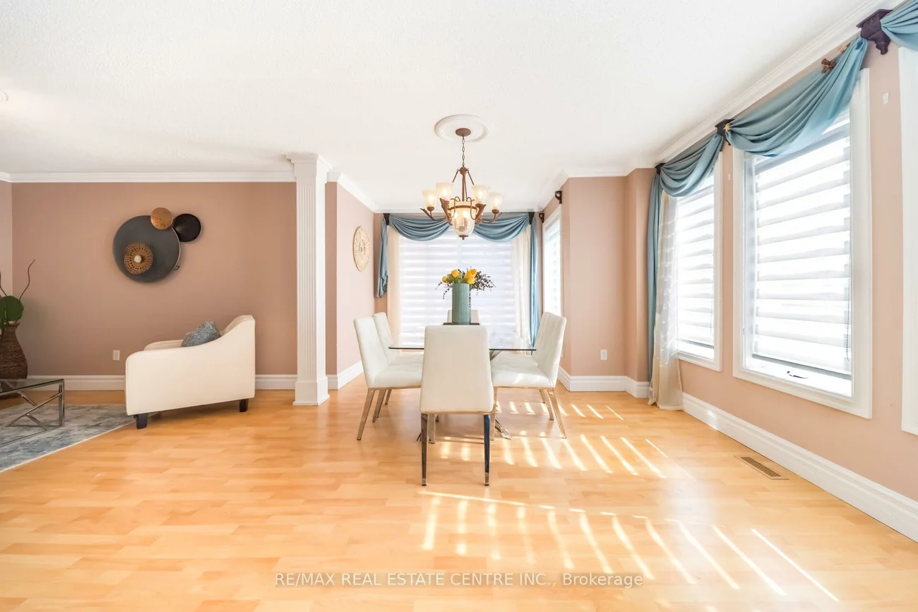 51, Pebblestone, Brampton West, Brampton