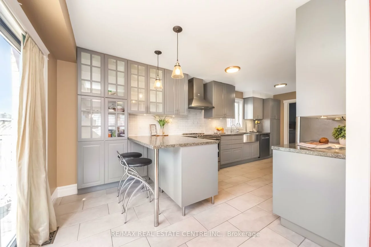 51, Pebblestone, Brampton West, Brampton