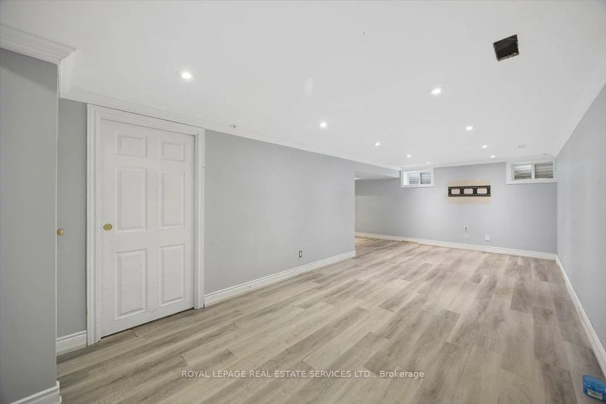 18, Chesterfield, Brampton East, Brampton