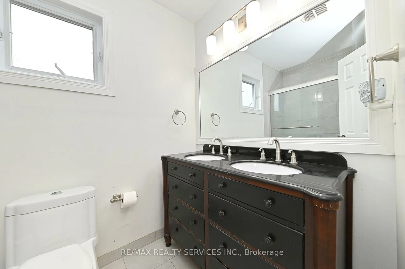 65, Massey, Central Park, Brampton