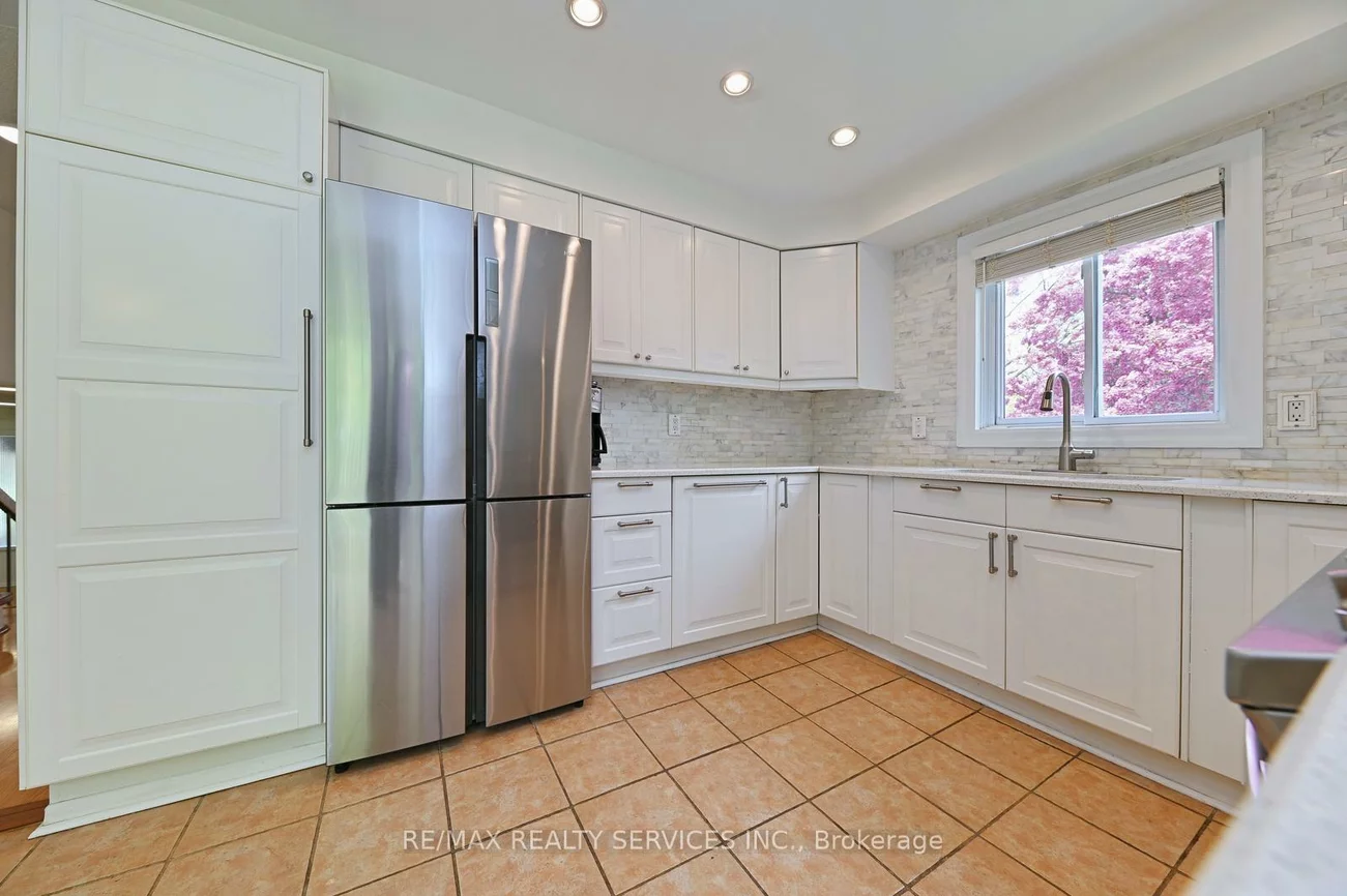 65, Massey, Central Park, Brampton