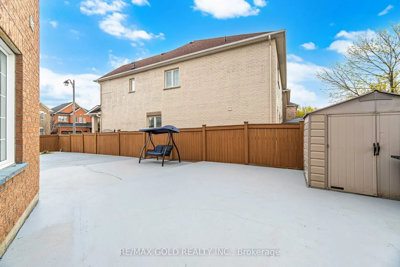 29, Laurentide, Vales of Castlemore North, Brampton