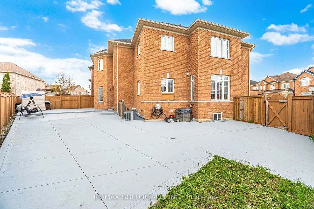 29, Laurentide, Vales of Castlemore North, Brampton