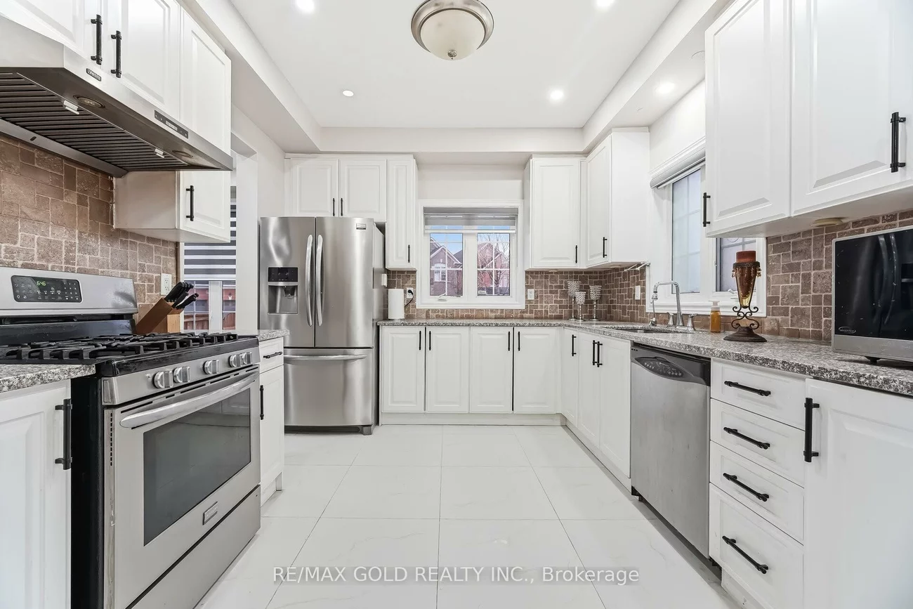 29, Laurentide, Vales of Castlemore North, Brampton