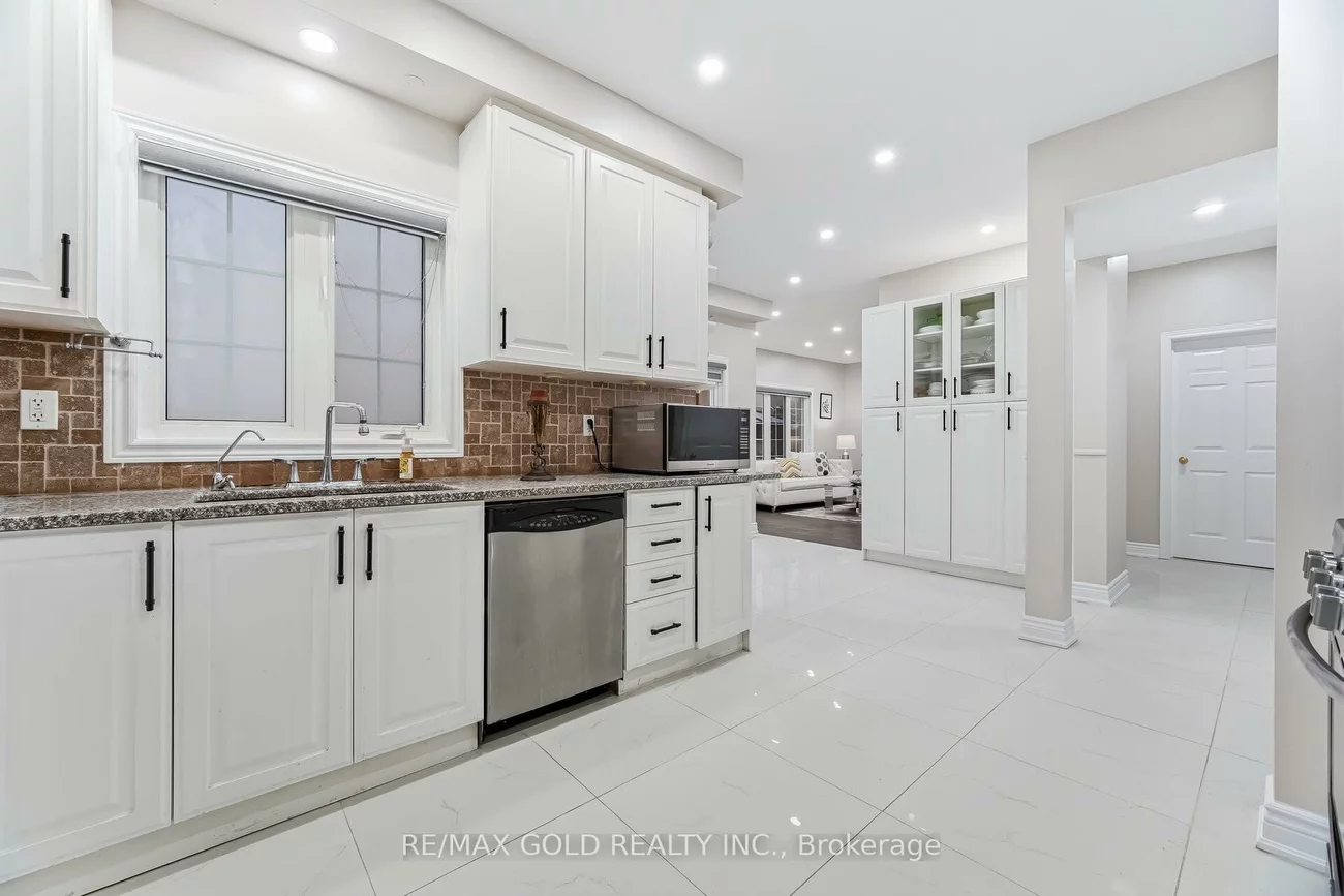 29, Laurentide, Vales of Castlemore North, Brampton