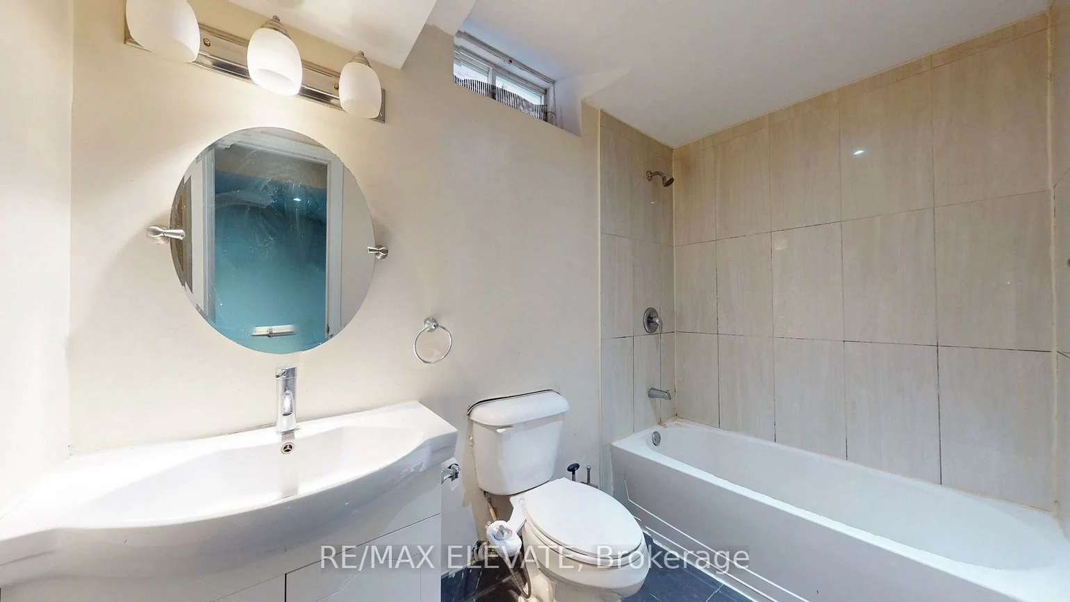 45, Castle Oaks, Bram East, Brampton