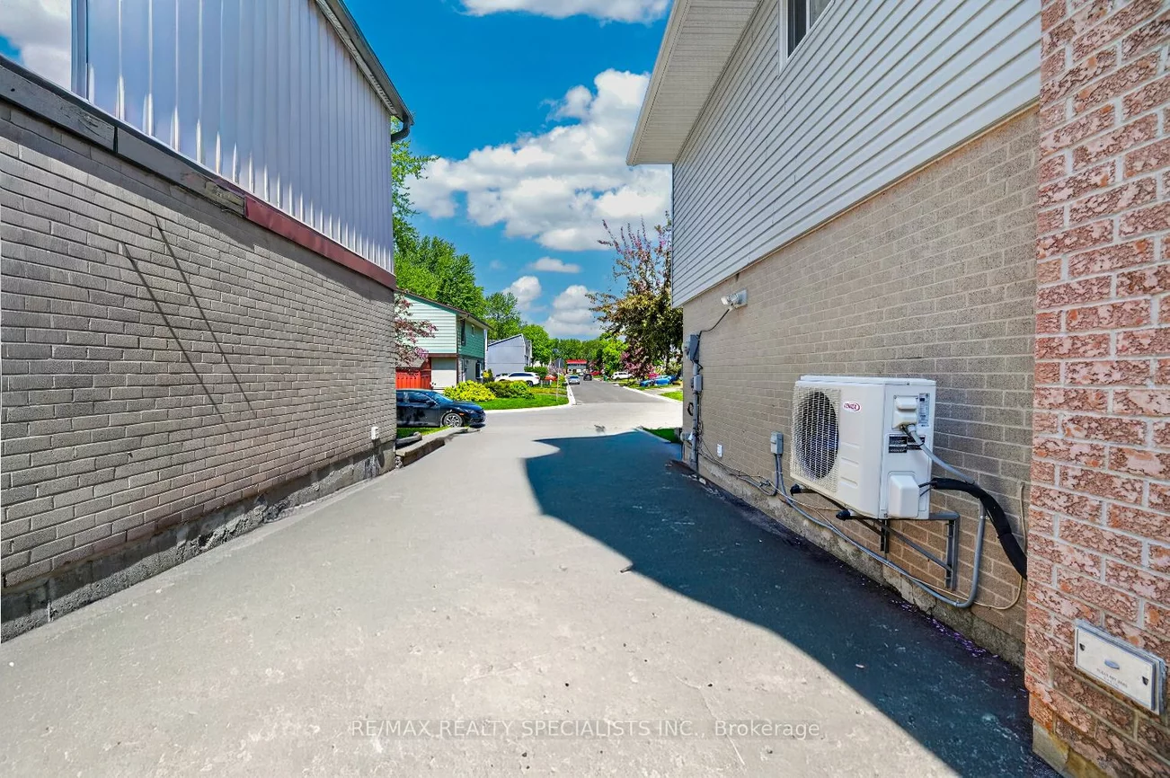 13, Hernon, Central Park, Brampton