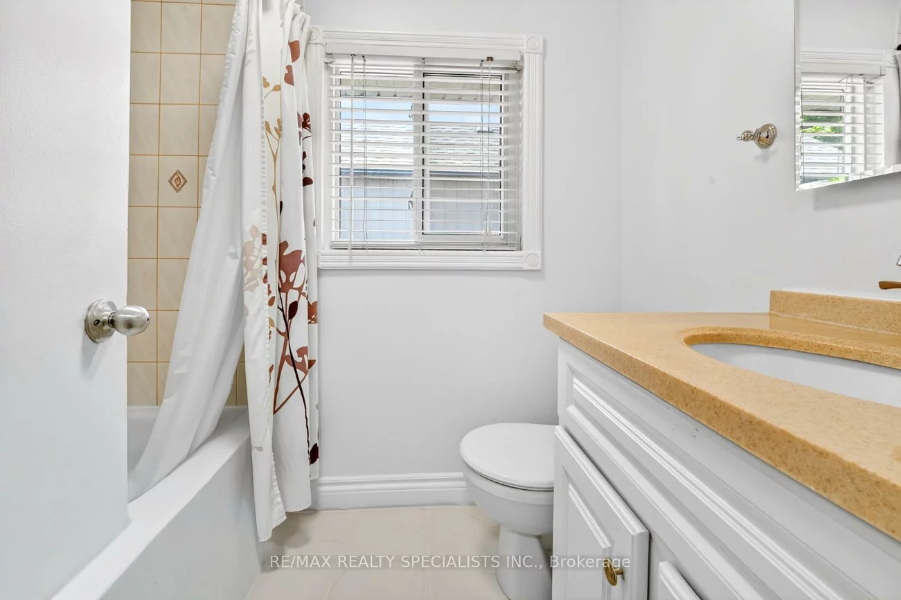 13, Hernon, Central Park, Brampton