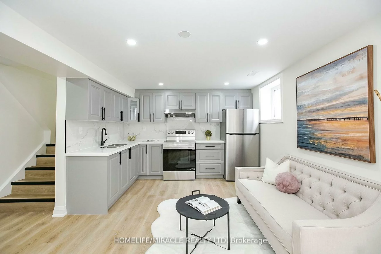 52, Foxacre, Madoc, Brampton