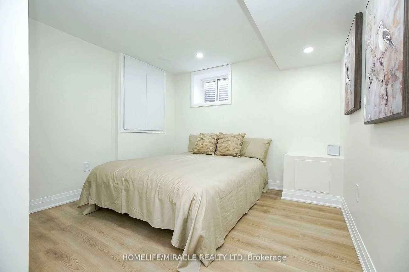 52, Foxacre, Madoc, Brampton