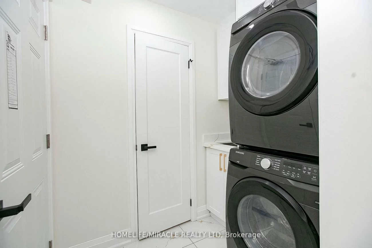 52, Foxacre, Madoc, Brampton
