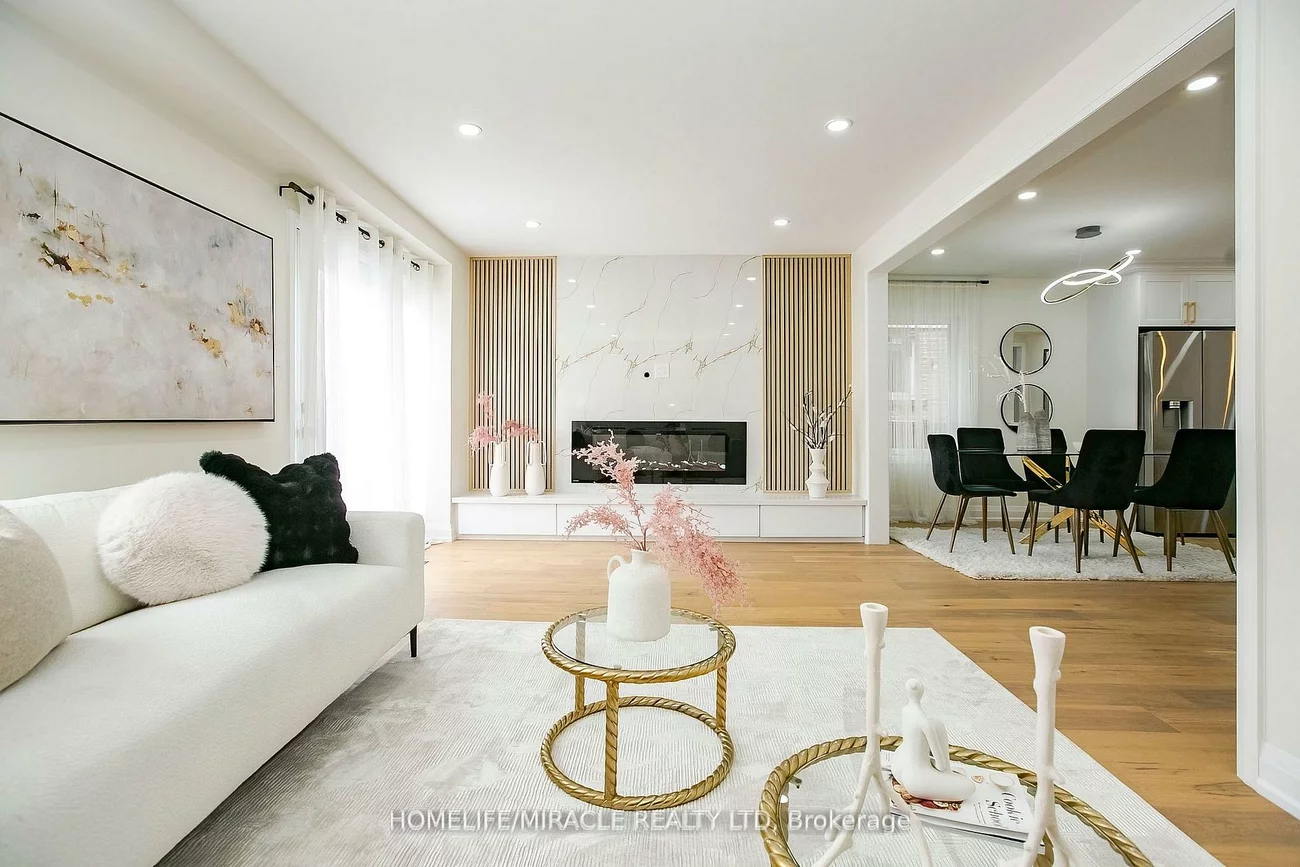 52, Foxacre, Madoc, Brampton