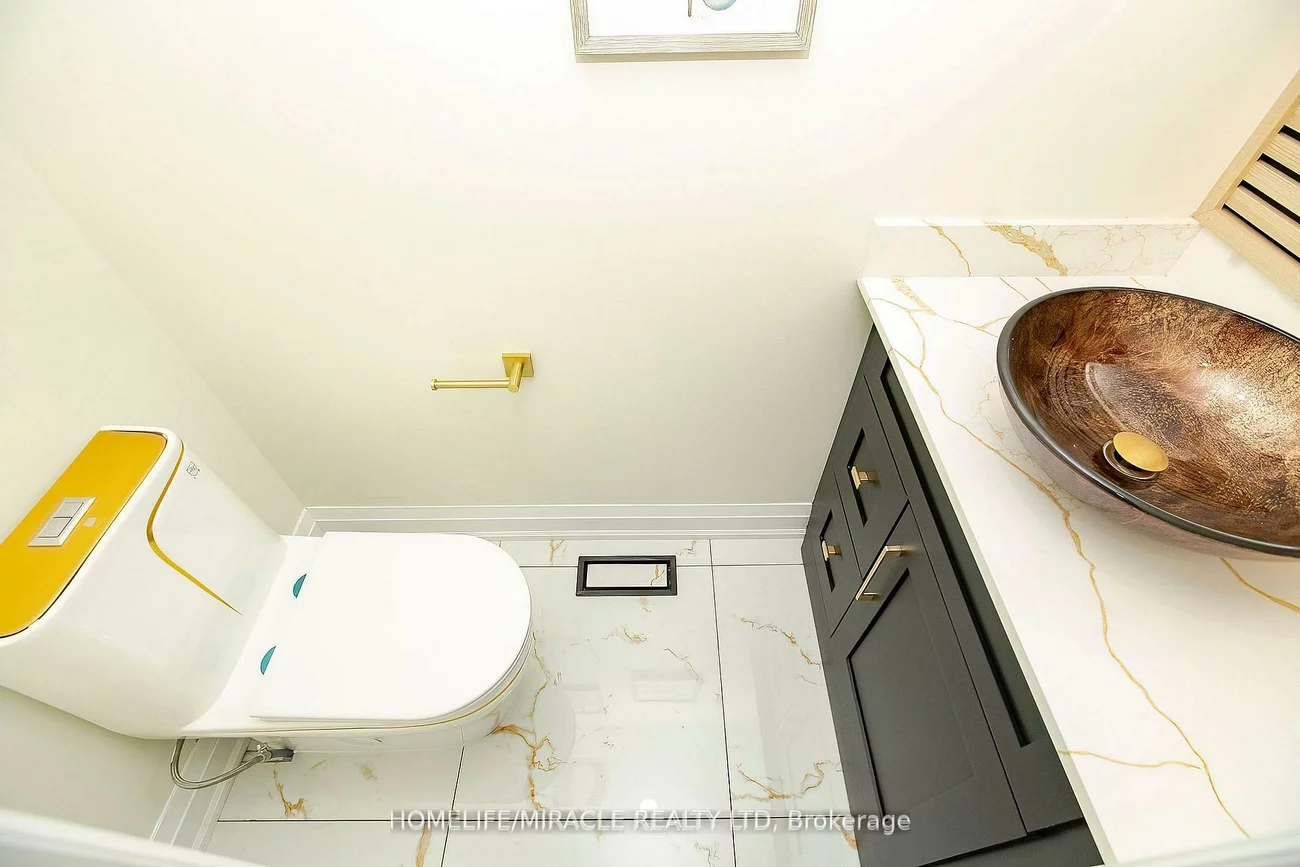 52, Foxacre, Madoc, Brampton