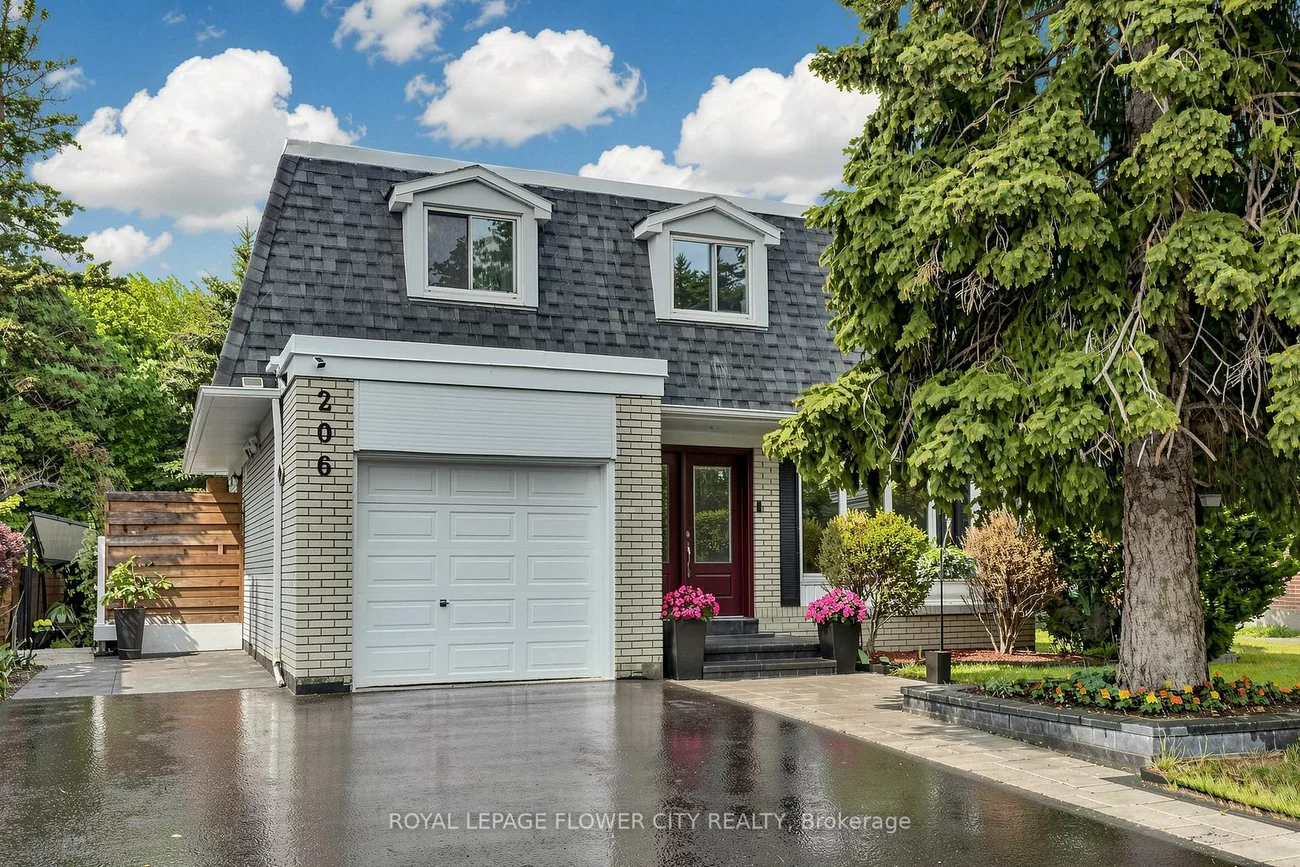 206, Mcmurchy, Brampton South, Brampton