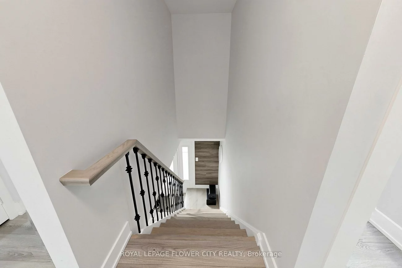 206, Mcmurchy, Brampton South, Brampton