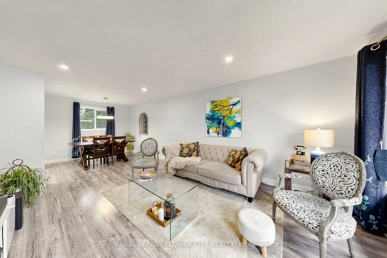 206, Mcmurchy, Brampton South, Brampton