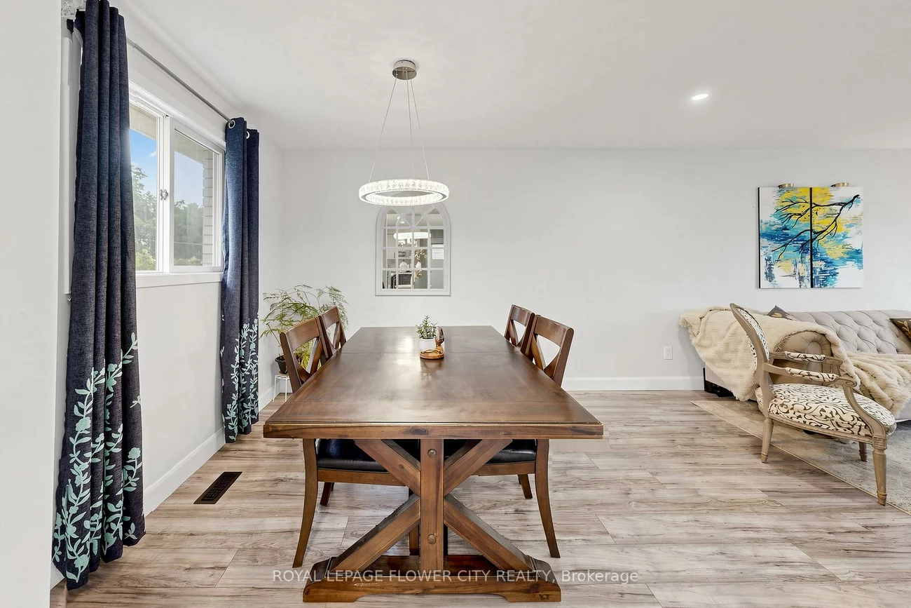 206, Mcmurchy, Brampton South, Brampton