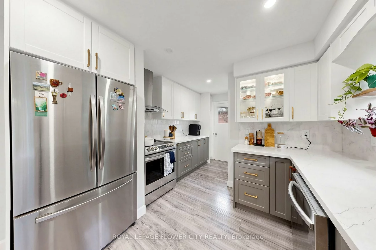 206, Mcmurchy, Brampton South, Brampton