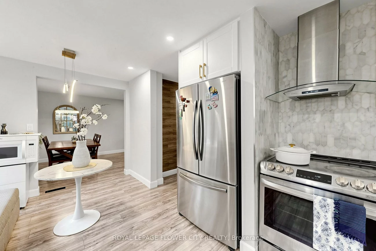 206, Mcmurchy, Brampton South, Brampton