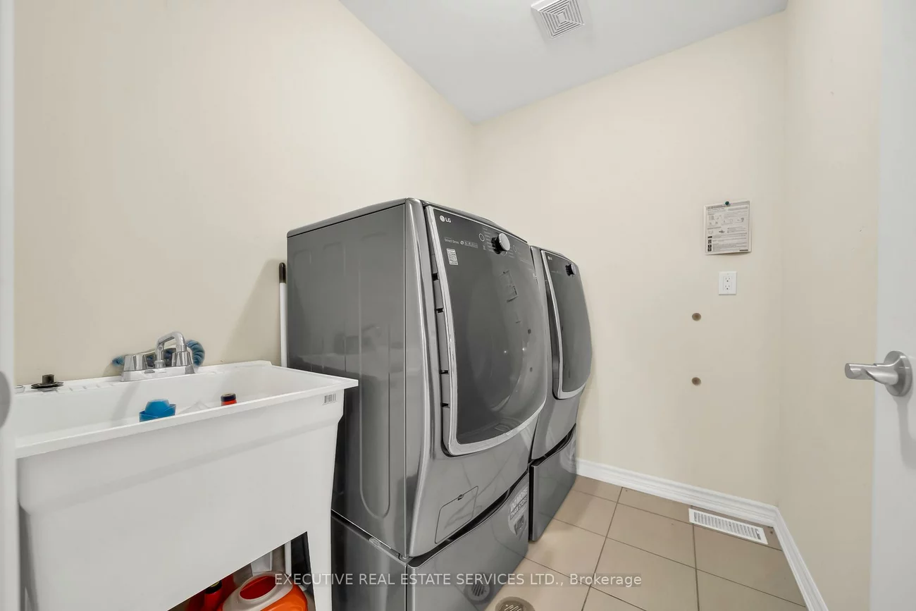 13, Masken, Northwest Brampton, Brampton