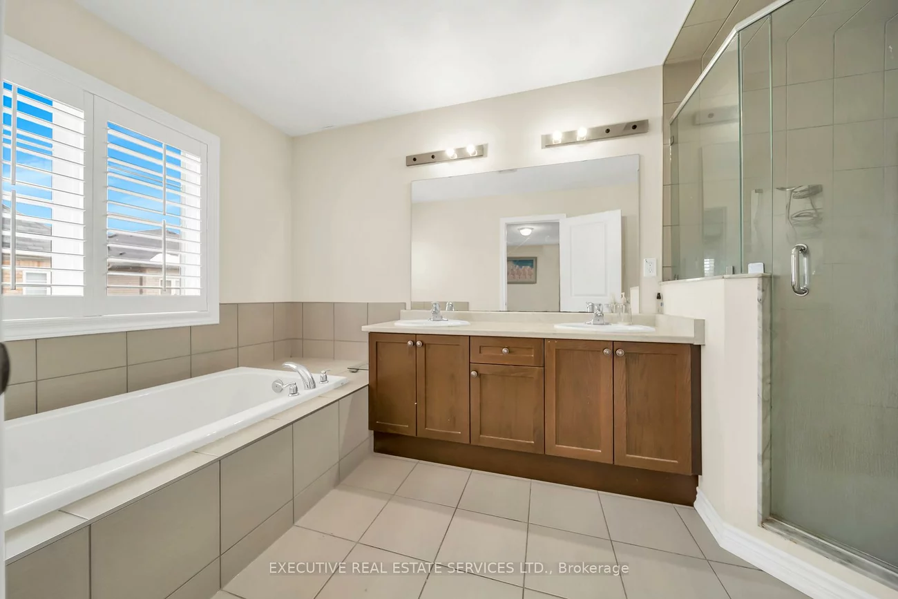 13, Masken, Northwest Brampton, Brampton