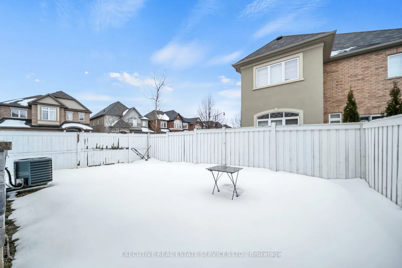 13, Masken, Northwest Brampton, Brampton