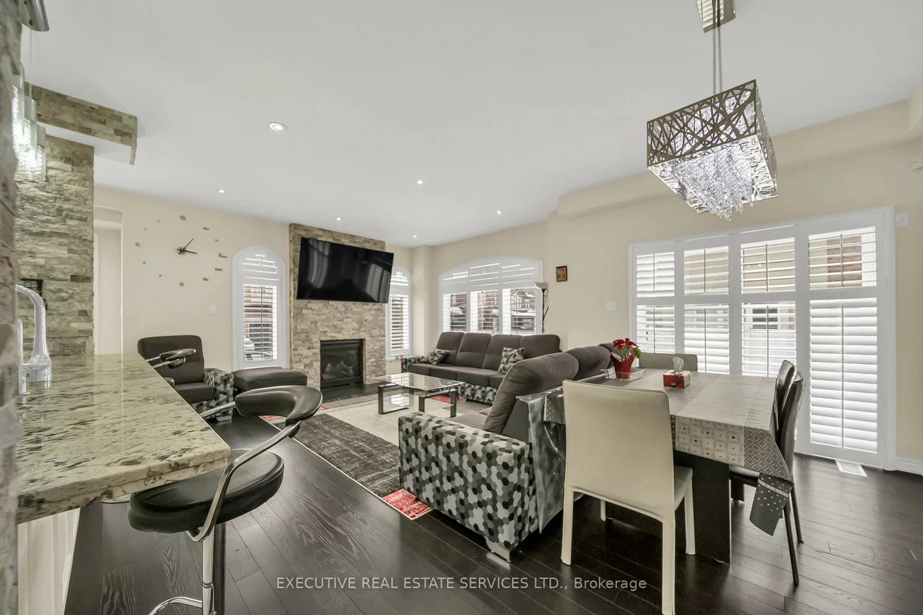 13, Masken, Northwest Brampton, Brampton