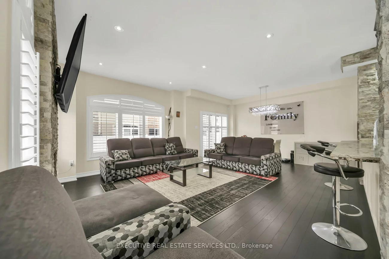 13, Masken, Northwest Brampton, Brampton