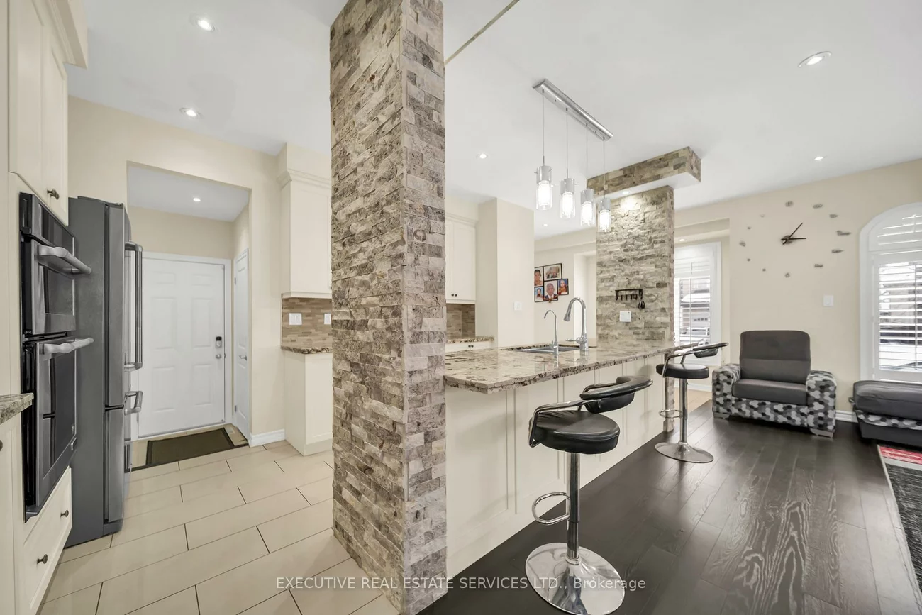 13, Masken, Northwest Brampton, Brampton