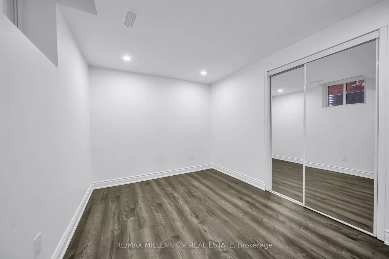 36, Allangrove, Fletcher's Meadow, Brampton