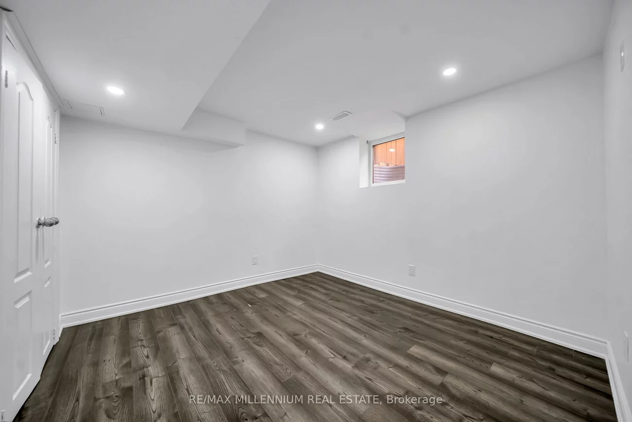 36, Allangrove, Fletcher's Meadow, Brampton